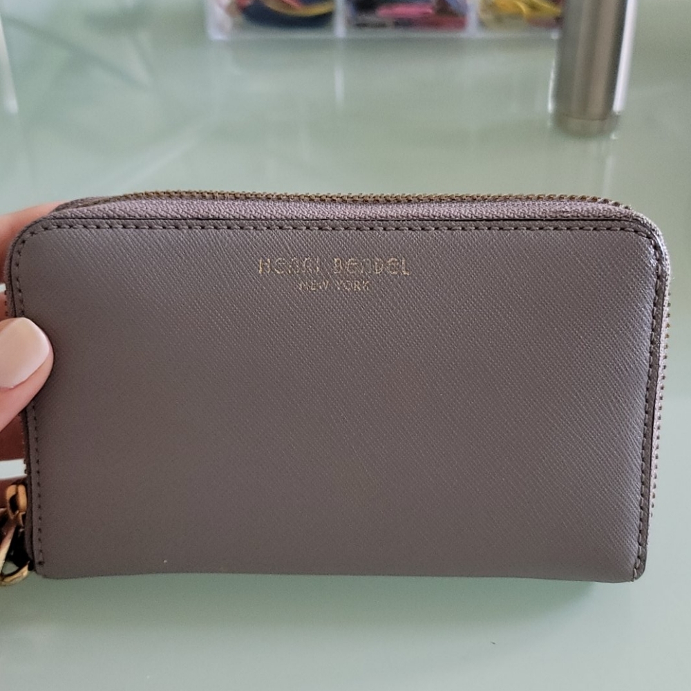 Henri Bendel Wristet Wallet